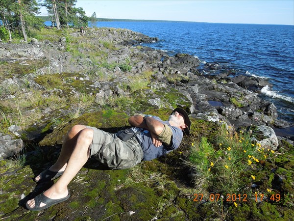 Толик отдыхает